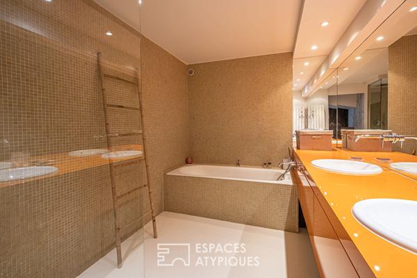 Loft en duplex avec terrasse arborée