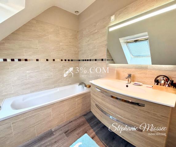 Maison 5 pièce(s) 4 chambre(s) 119 m²