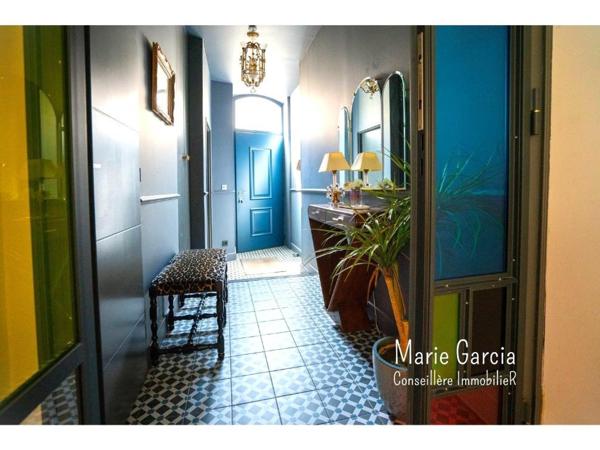 Maison de ville avec patio, cœur de Nîmes
