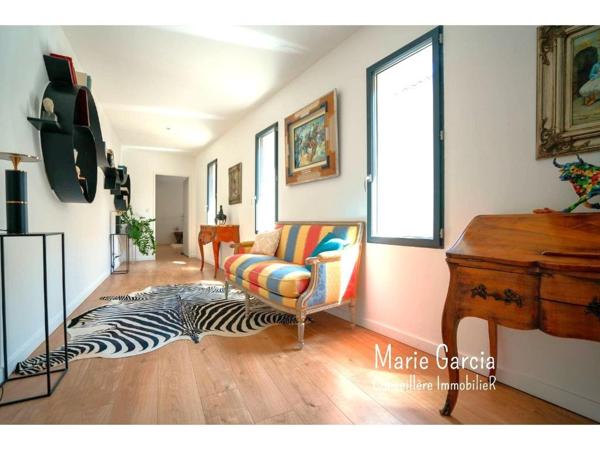 Maison de ville avec patio, cœur de Nîmes