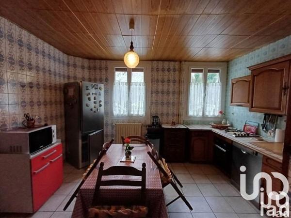 Maison 5 pièces de 165 m² à Montereau-Fault-Yonne (77130)