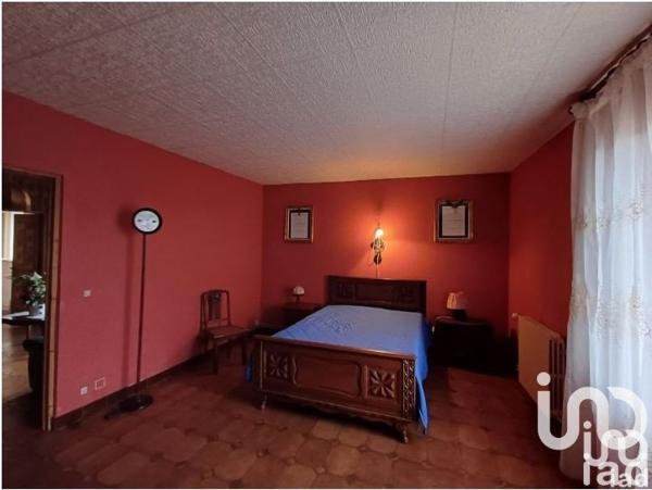 Maison 5 pièces de 165 m² à Montereau-Fault-Yonne (77130)