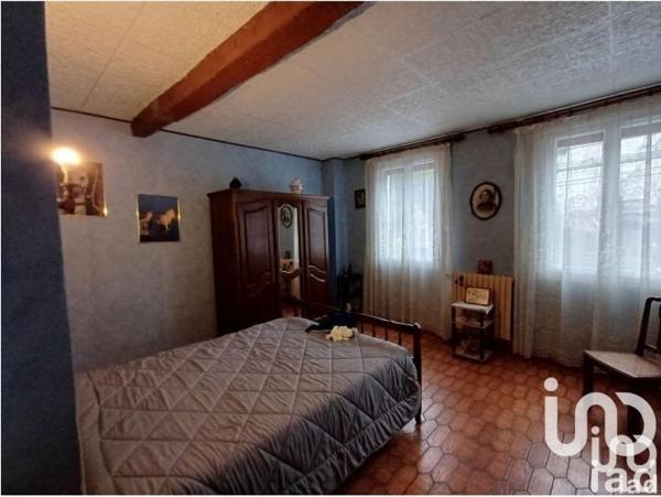 Maison 5 pièces de 165 m² à Montereau-Fault-Yonne (77130)