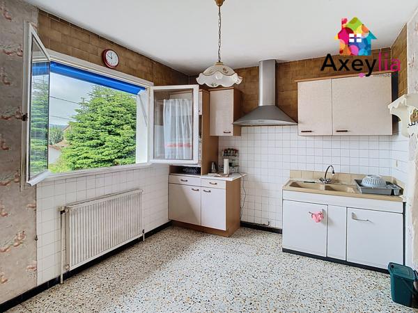 Renaison (42370) A VENDRE- RENAISON- MAISON AVEC ATELIER ATTENANT SUR TERRAIN DE 1568 M2