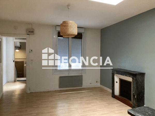 Location Studio 32.01 m² - 41 RUE DE LA ROE Angers 49100