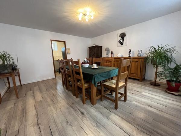 Maison à vendre |  Saint-Amand-Montrond |  5 pièces | 121 m²