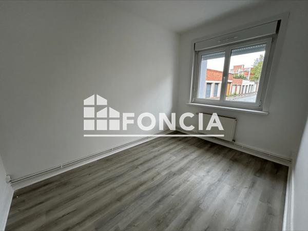 Location Appartement 3 pièces 50.96 m² - 40 RUE DU COMMANDANT BAYART PORTE 101 Lille 59000