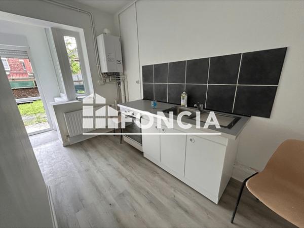 Location Appartement 3 pièces 50.96 m² - 40 RUE DU COMMANDANT BAYART PORTE 101 Lille 59000