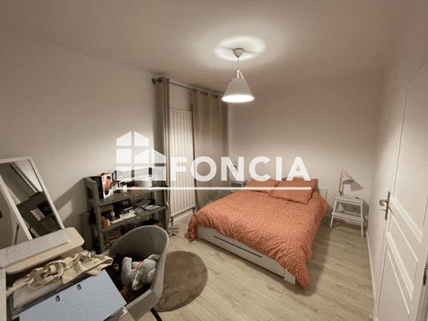 Location Appartement meublé 2 pièces 52.9 m² - RUES THIERS SEVIGNE BD GAMBETT Charleville Mezieres 08000
