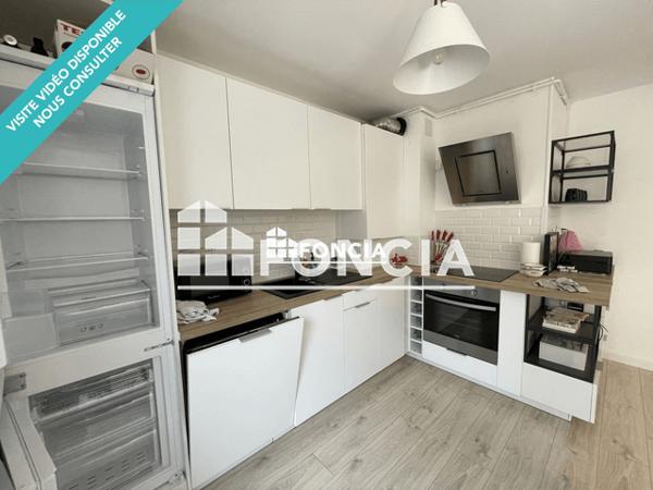 Location Appartement meublé 2 pièces 52.9 m² - RUES THIERS SEVIGNE BD GAMBETT Charleville Mezieres 08000