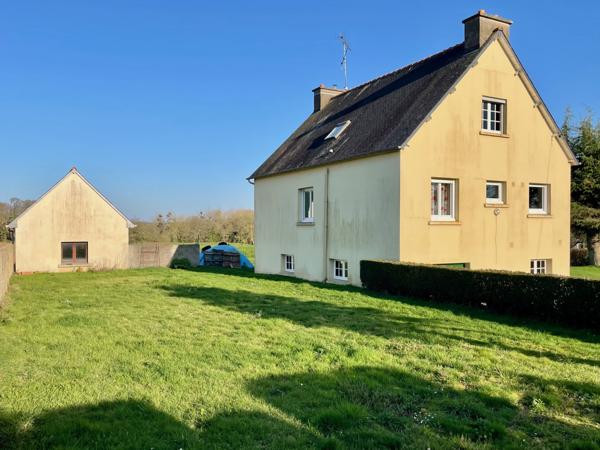 Goudelin (22290) Bien immobilier de 242 m² dont 110 habitables.