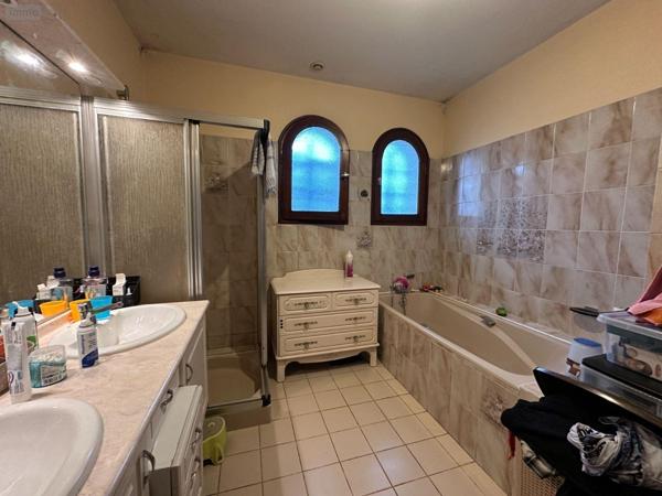 Maison à vendre à Artigues-près-Bordeaux en Gironde (33370), ref : 147/766