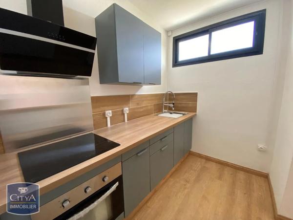 Appartement à louer 4 pièces 105m²