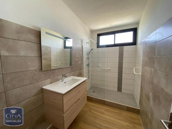 Appartement à louer 4 pièces 105m²