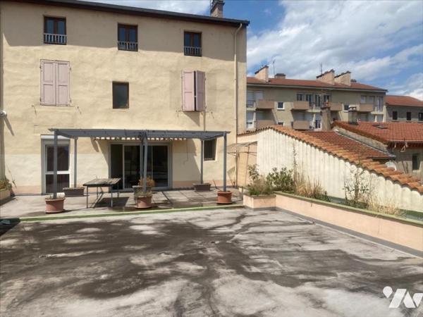 maison de ville en triplex avec 140m² de terrasse +Garage de 140m²