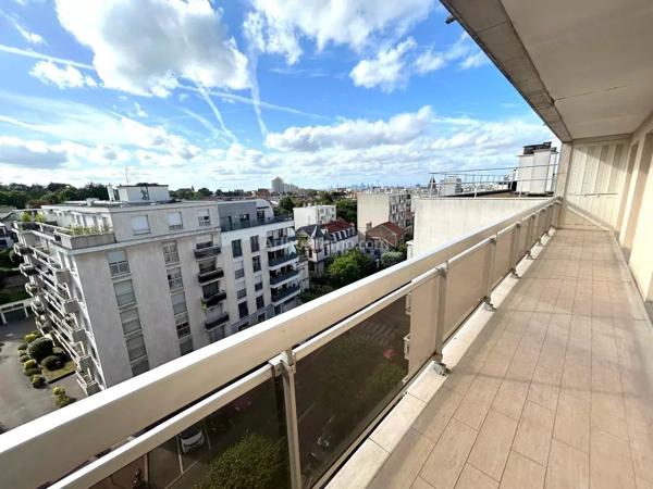 Vente                                                      Appartement
                        
                     3 pièces                      64 m2                     à Clamart