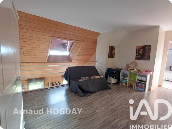 Maison à vendre 7 pièces 196 m² Mazé-Milon