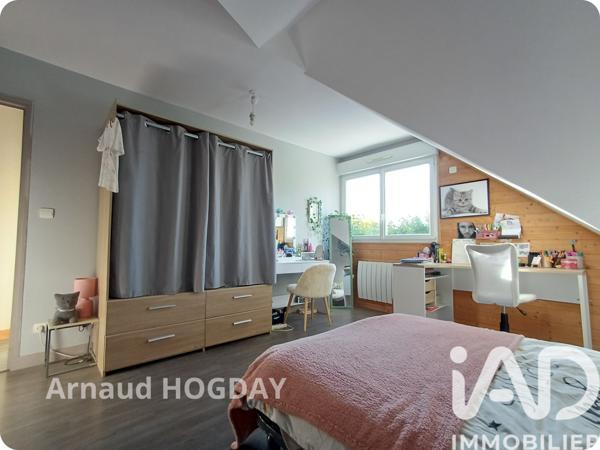 Maison à vendre 7 pièces 196 m² Mazé-Milon