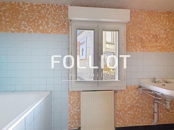 Maison 3 pièces à vendre à Granville - Centre-ville, à rafraîchir