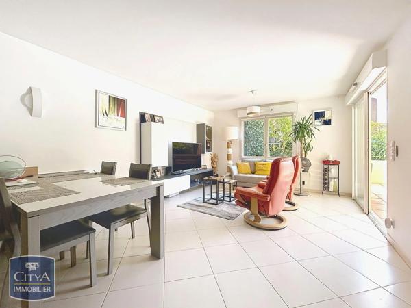 Appartement à vendre 3 pièces 75m² Saint-Raphaël (83700)