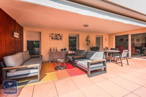 Appartement à vendre 3 pièces 75m² Saint-Raphaël (83700)