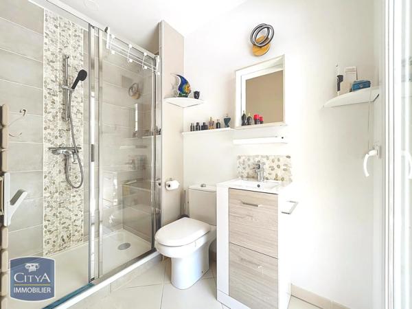 Appartement à vendre 3 pièces 75m² Saint-Raphaël (83700)