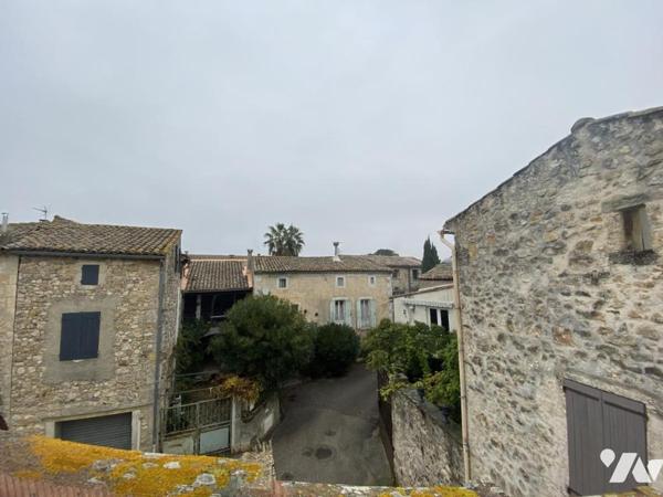  PROCHES  UZES  - MAISON DE VILLAGE 