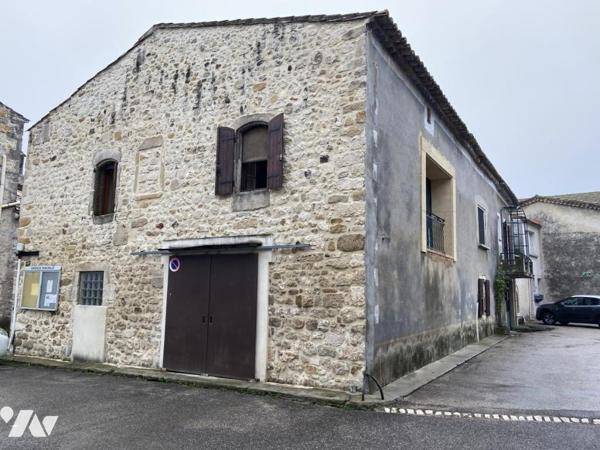  PROCHES  UZES  - MAISON DE VILLAGE 
