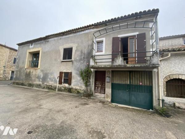  PROCHES  UZES  - MAISON DE VILLAGE 