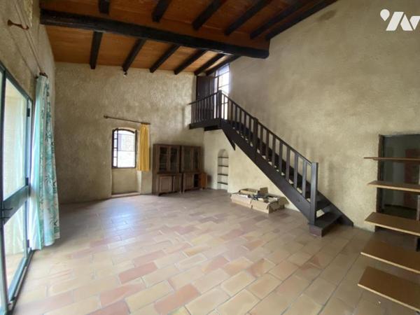  PROCHES  UZES  - MAISON DE VILLAGE 