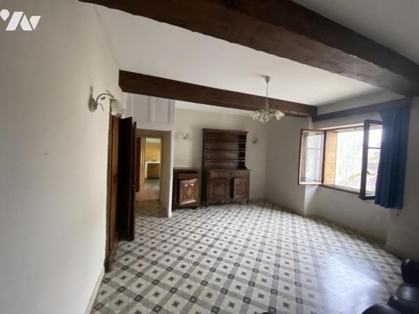  PROCHES  UZES  - MAISON DE VILLAGE 