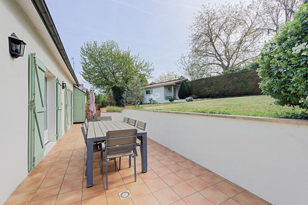 Maison Saint Germain En Laye 6 pièce(s) 130 m2 925 000 € **  - Référence  18224