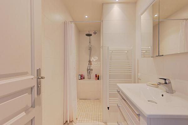 Maison Saint Germain En Laye 6 pièce(s) 130 m2 925 000 € **  - Référence  18224