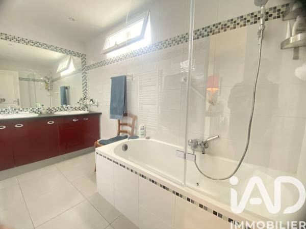 Appartement à vendre 4 pièces 105 m² Ville-la-Grand