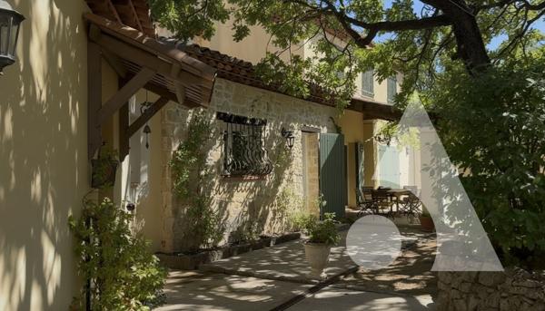 Villa 7 pièces 285 m2