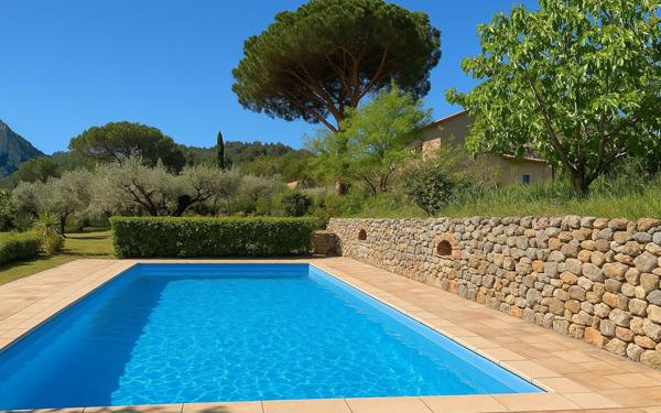 Maison à vendre    4 pièces • 147 m2 Le Revest-les-Eaux