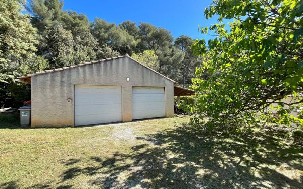 Maison à vendre    4 pièces • 147 m2 Le Revest-les-Eaux