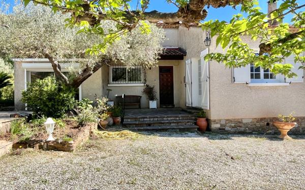 Maison à vendre    4 pièces • 147 m2 Le Revest-les-Eaux