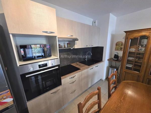 Vente                                                      Appartement
                        
                     3 pièces                      59 m2                     à Draguignan