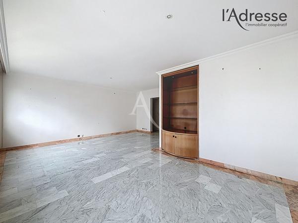 Suresnes Centre 5 pièces 105 m2 avec box