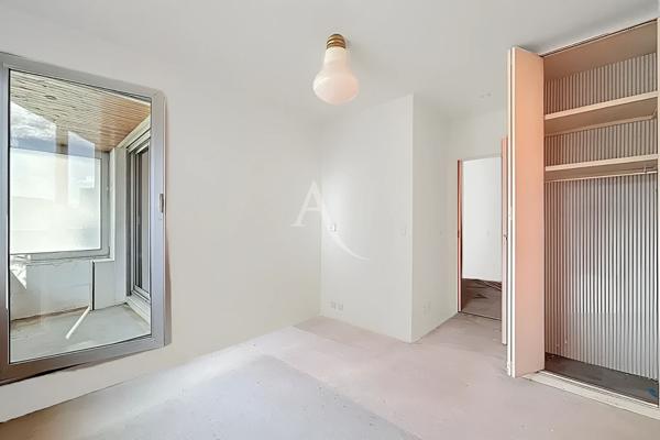 Suresnes Centre 5 pièces 105 m2 avec box