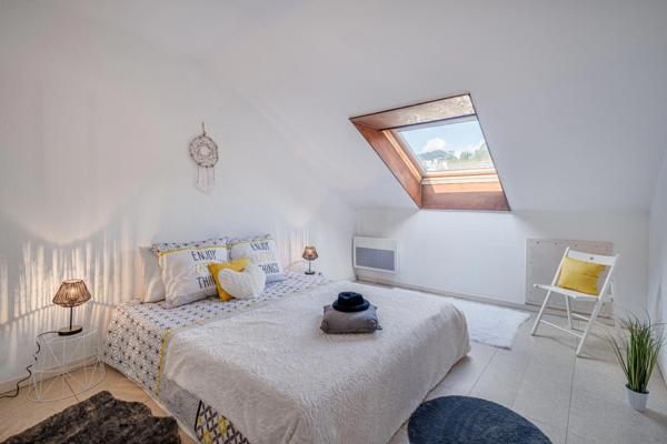 VOIRON (38500) : Appartement type 4 centre ville