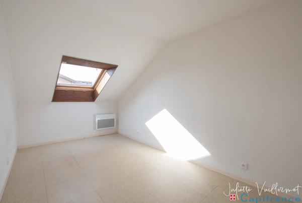 VOIRON (38500) : Appartement type 4 centre ville