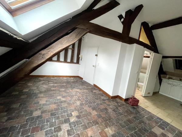 Immeuble ancien plein cœur de Joigny