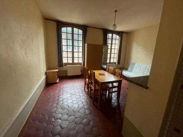 Immeuble ancien plein cœur de Joigny