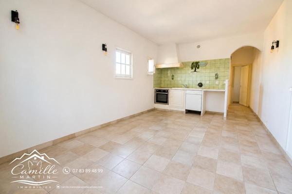 Immeuble 308m² avec 5 appartements avec extérieurs et 5 caves