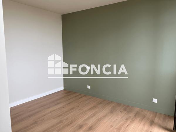Location Appartement 3 pièces 60.4 m² - 3 RUE DU CHAT Angouleme 16000
