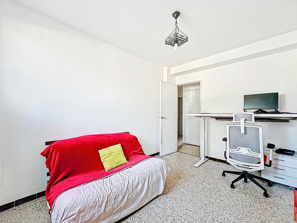 À vendre : Appartement 5 pièces à Marseille, Saint-Mitre