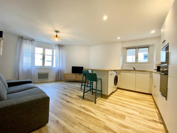 Appartement
                                                                                                                                                                                                                                                                                                                        2 pièce(s)                                                                                                                                                                                                          1 chambre(s)                                                                                                                                                                                                          49.78  m²