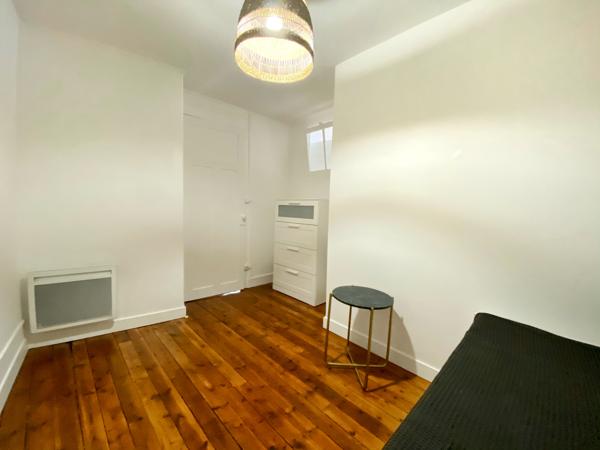 Appartement
                                                                                                                                                                                                                                                                                                                        2 pièce(s)                                                                                                                                                                                                          1 chambre(s)                                                                                                                                                                                                          49.78  m²